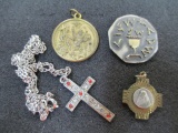 Religious Jewelry Lot con 686