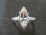 18k White Gold and approx 1ct Diamond Ring - Size 5.5 - con 447