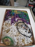 Mardi Gras Beads - con 317