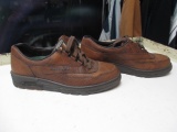 Mephisto Women's Shoes - size 7.5 - con 454