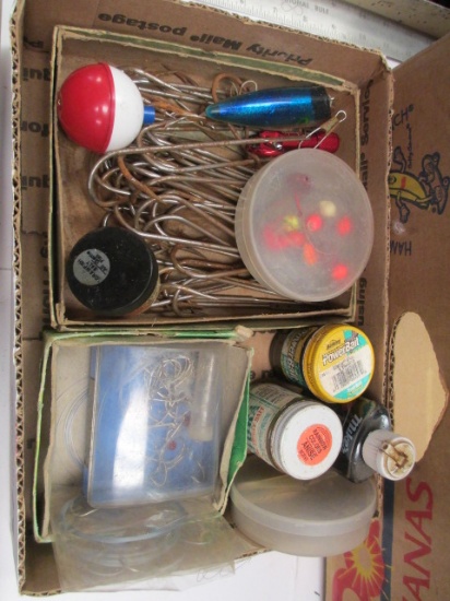 Tackle box and Contents - Will not be shipped - con 687