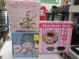 Donut Mold, Cupcake Stand and Bingo Set - Will not be shipped - con 694
