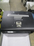 Fellowes Paper Shredder - Will not be shipped - con 476