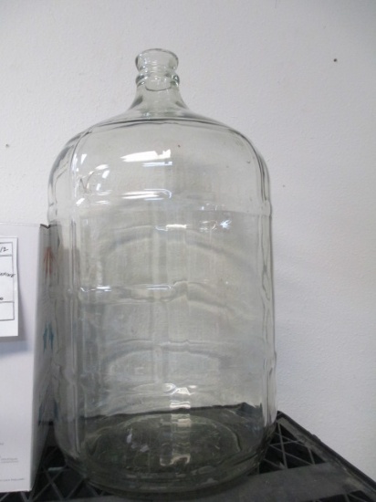 Huge Glass Jar - Will not be shipped -con 12