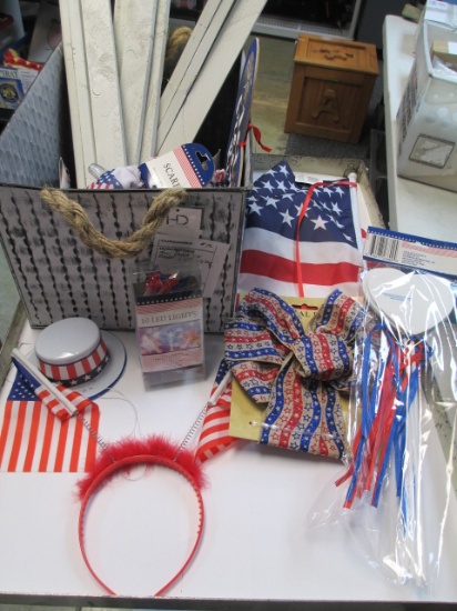 New Decor Tin Basket and 4th July - con 12