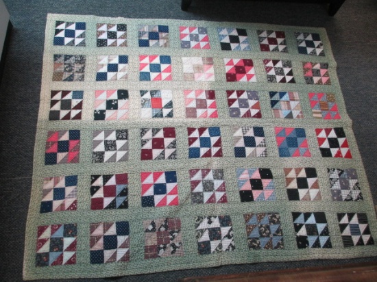 Vintage Hand Sewn Quilt 59x70 inches con 672