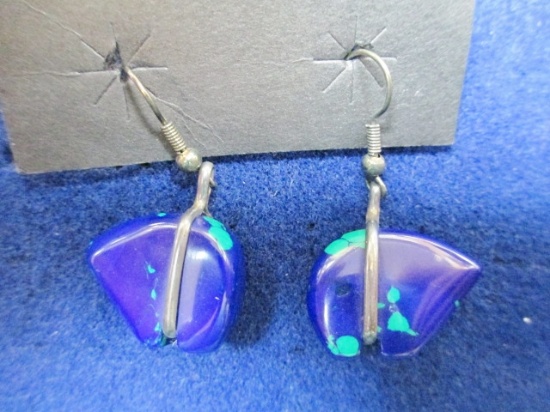 Earrings - con 748