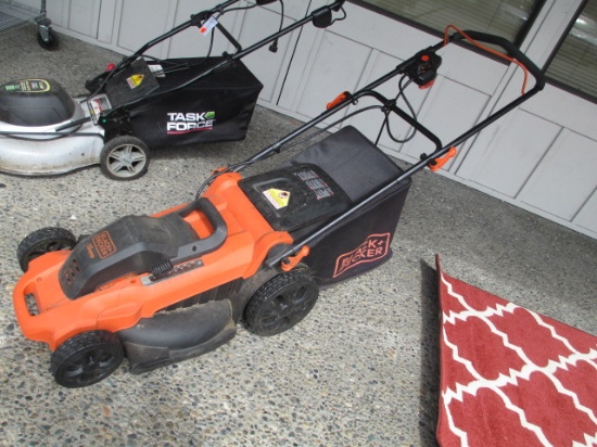 13 Amp Black and Decker Electric Lawn Mower - Tested - Works Will Not Be Shipped - con 476