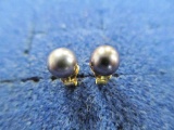 10k Gold and Pearl Earrings - con 668