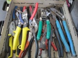 Assorted Hand Tools -  con 757