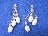 10k Gold and Freshwater Pearl Earrings - con 317