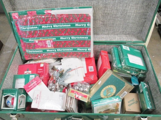 Trunk Full of Christmas - Will not be shipped - con 317