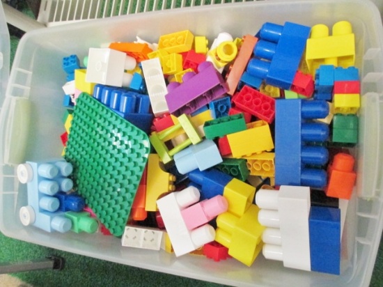 Large Lot of Large Legos - Will not be shipped - con 765