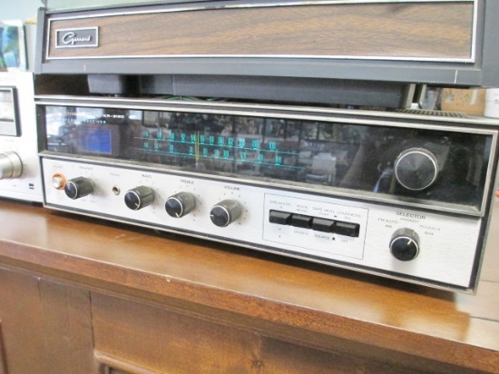 Kenwood KR-2120 Stereo Receiver -Powers Up - Will not be shipped - con 476