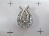Sterling Silver Pendant with Diamonds - From Pawn - con 583