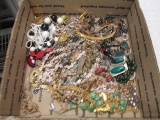 Assorted Necklaces - con 757