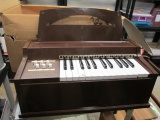 1969 Magnus Chord Organ #300 Original Box - Will not be shipped - con 476