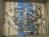 Assorted Skeleton Keys -- con 757