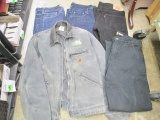 Three Pairs of Levis 34-36 One Pair Carhart 36-34 - con 319