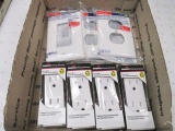 New White Duplex Outlets and Wall Plates - con 618