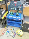 Little Tikes Work Bench - 35x20x13 - Will not be shipped - con 427