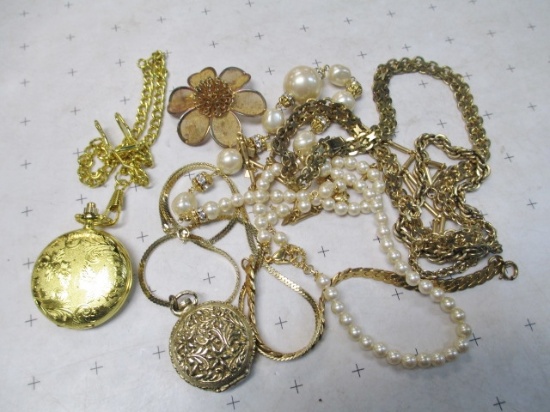 Vintage Jewelry - con 668