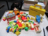 Vintage Fisher Price Toys - con 672