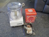 Quisinart Food Processor with Attachments - Works - con 1