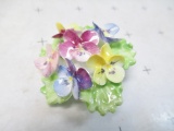 Two Vintage Flower Brooches - con 672