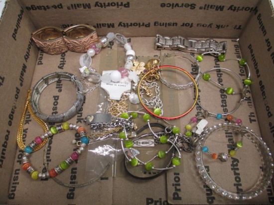 Assorted Bracelets - con 757