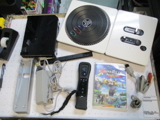 Nintendo Wii with Accessories - con 653
