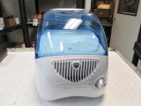 Vicks Humidifier - Works - V3100 - Will not be shipped - con 476