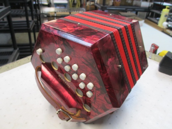 Regoletta Concertina Vintage Squeeze Box Accordian - 21 button - Will not be shipped - con 476