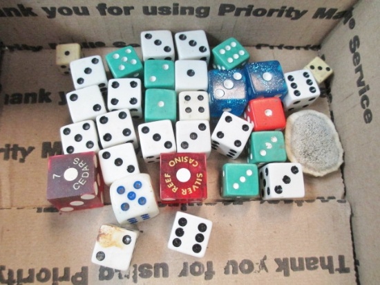 Lot of Dice - con 317