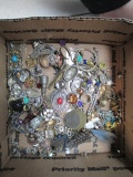 Small Jewelry Assortment - con 793