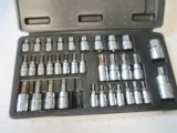 Socket Set - con 666