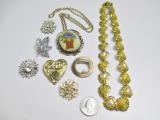 Vintage Jewelry - co 668