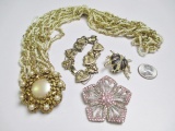 Vintage Jewelry - con 668