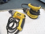 DeWalt Powre Sanders and Drill - con 802