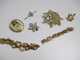 Vintage Jewelry - con 668