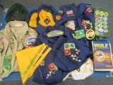 Boyscouut Books, Scarfs, Patches and More - con 802