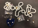 Lot of Faux Pearl Necklaces & Earring Sets x4 - con 1