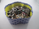 Box of Mixed Jewelry - All Wearable - con 754