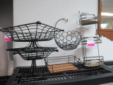 Wine Baskets and Shelf - will not shi p -con 555