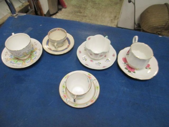 Lot of 4 English Tea Cups with Saucers - will not ship - con 691