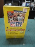 Sealed Box of Football Cards - con 880