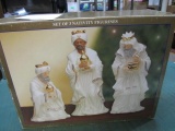 3 Nativity Figures - con 555