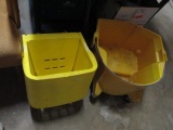 Mop Bucket and Ringer - will not ship - con 317