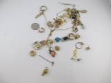 Assorted Tangled Piece Jewelry - con 668