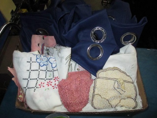 Vintage Linens and Ladies Purses and More - con 119